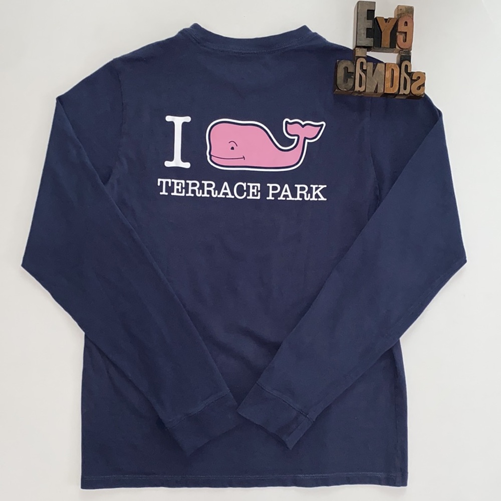 🐳VINEYARD VINES Kid’s Long Sleeve “I 🐳 Terrace Park” Top in Navy